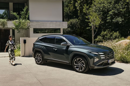 
								Hyundai Tucson full									