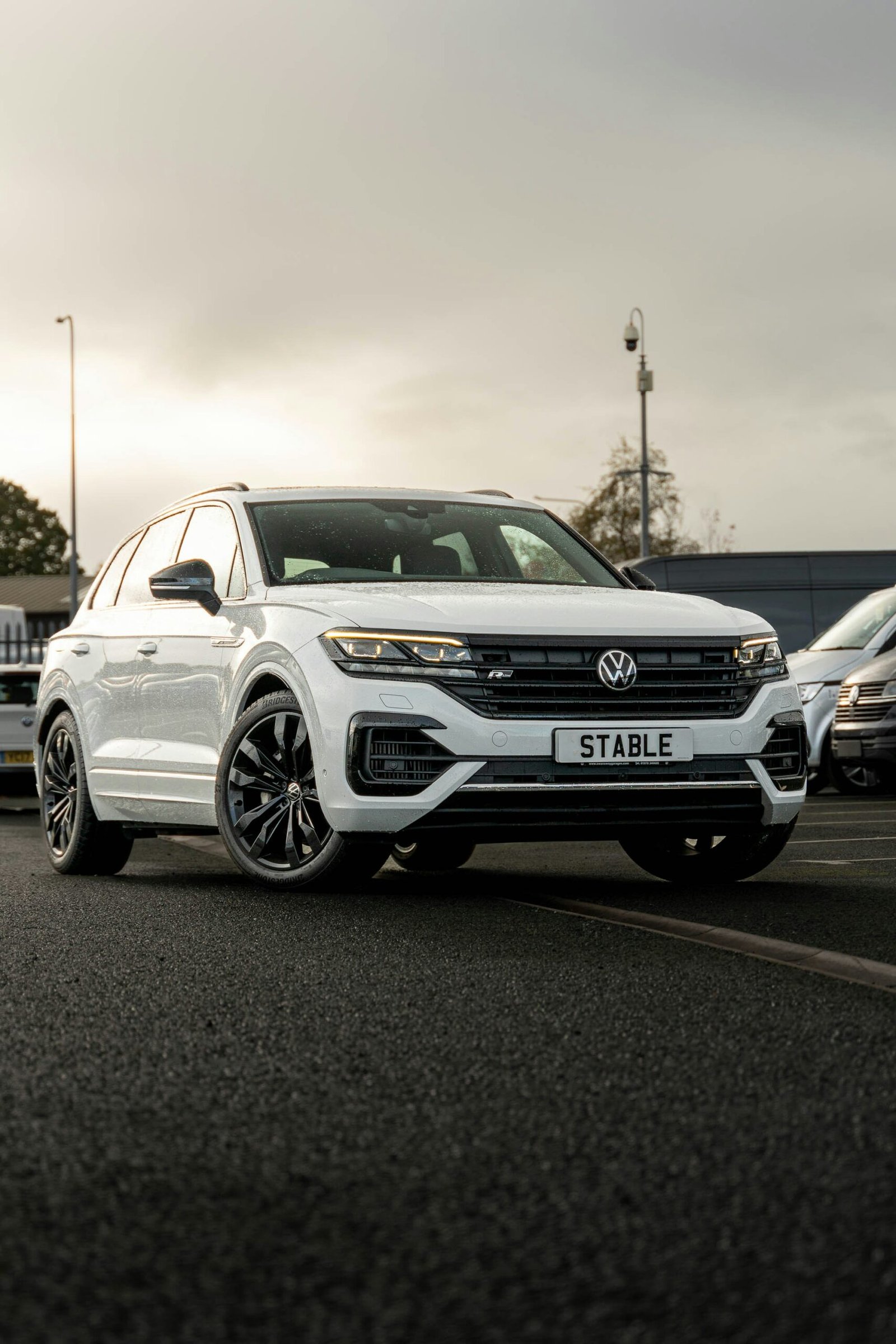 
								volkswagen Touareg full									